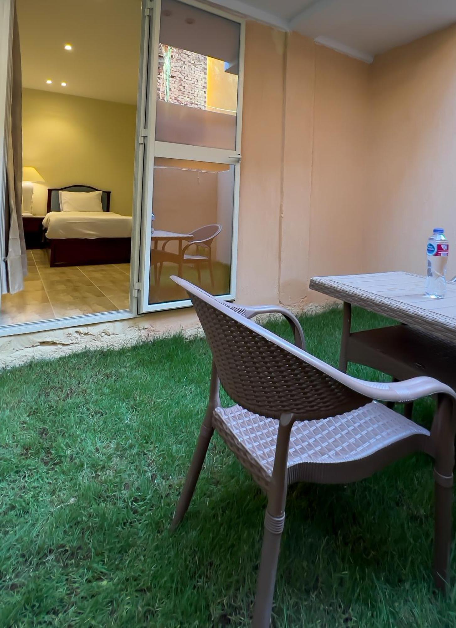 Pyramids Glory Inn Kafret el-Gabal Esterno foto