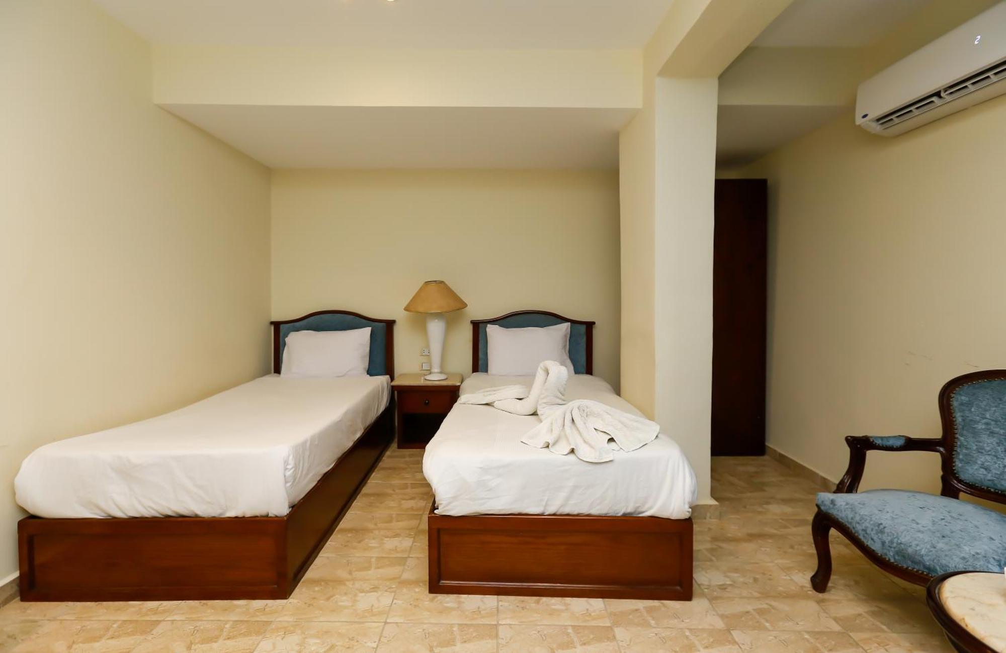 Pyramids Glory Inn Kafret el-Gabal Esterno foto